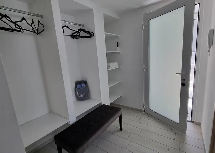 דירה Becsi Kapu Apartman